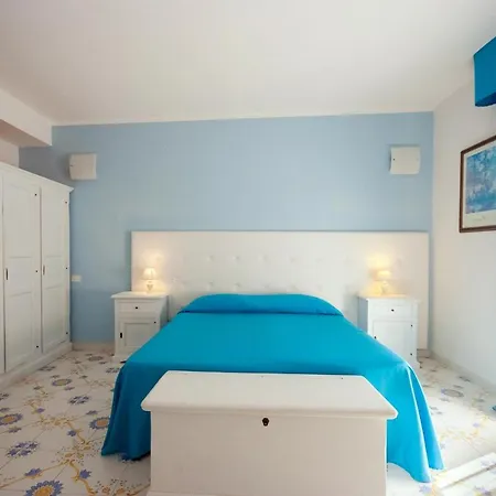 San Giovanni 3*