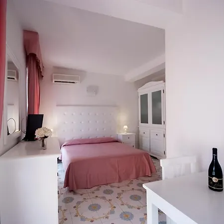 Ξενοδοχείο San Giovanni 3*