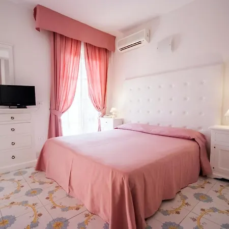 San Giovanni 3*