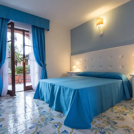 מלון San Giovanni 3*