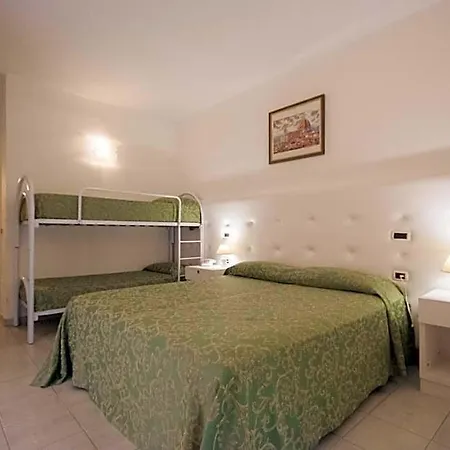 San Giovanni 3*