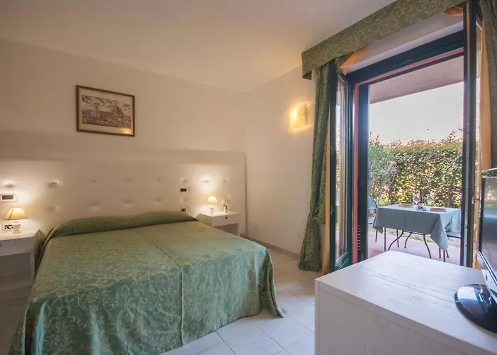 מלון San Giovanni 3*